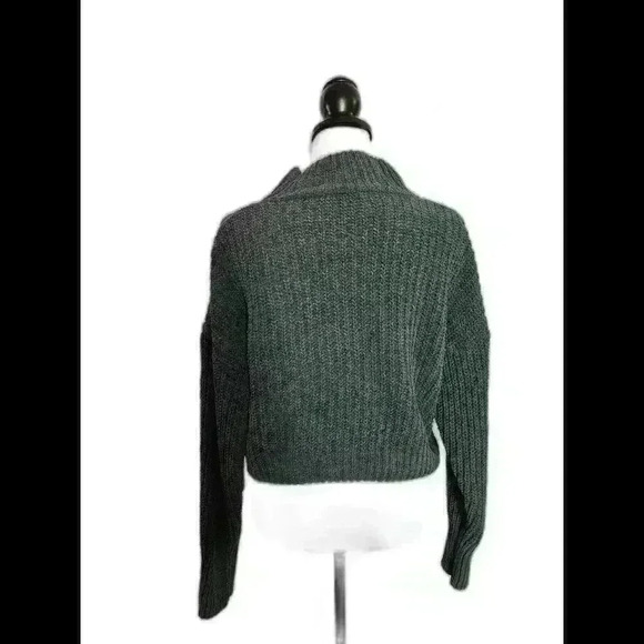 Cozy Green Knit Sweater with Mock Neck - Picture 3 of 4